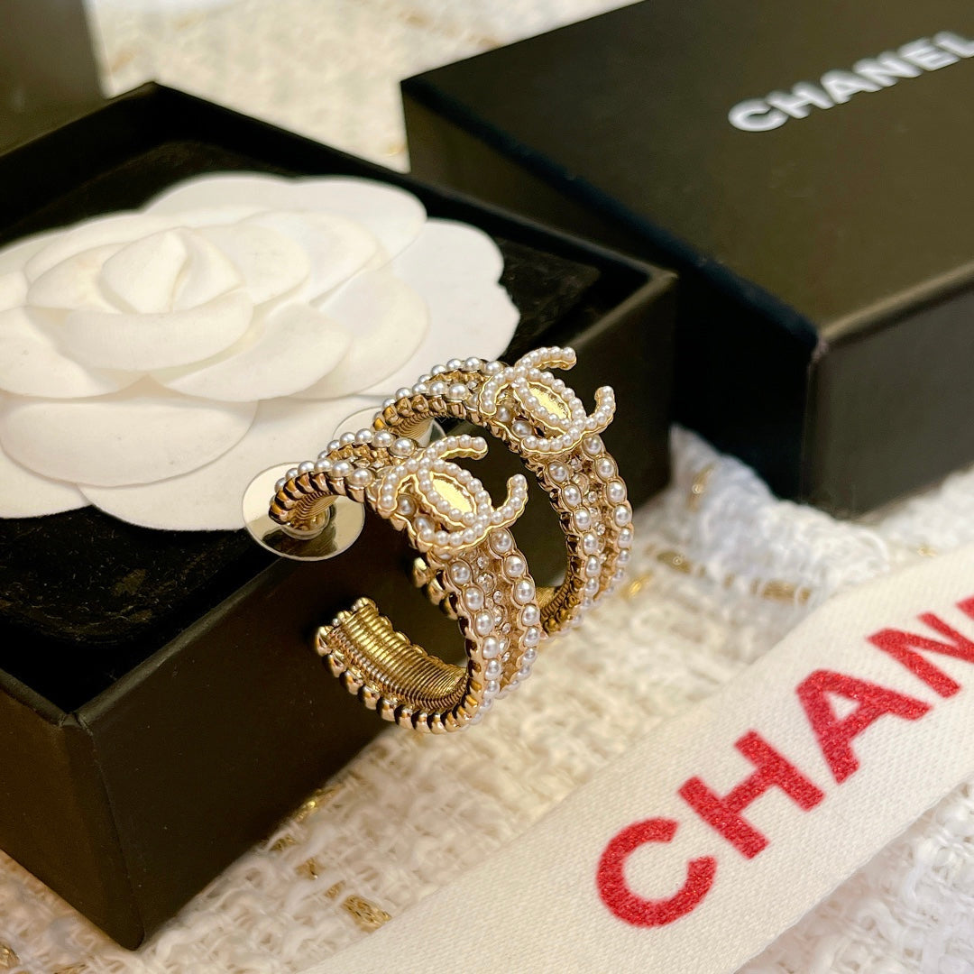 2025 Luxurious Full Pearl Rhinestone Earrings