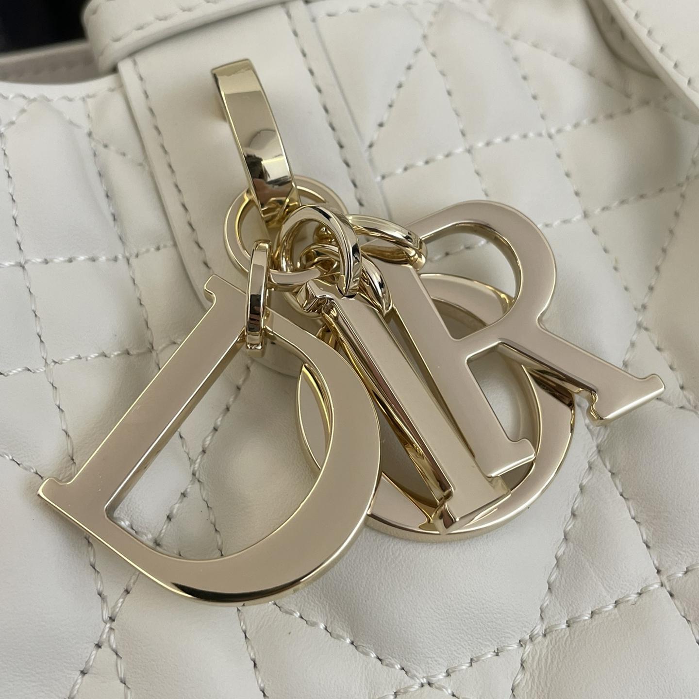 2025 Bag Fashion Top-handle Bag