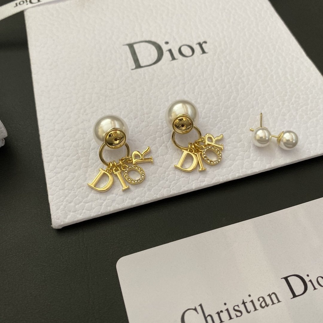 2025 Fashion Pearl Rhinestone Letter Pendant Earrings