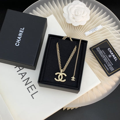 2025 Fashion Carved Double C Pendant Necklace