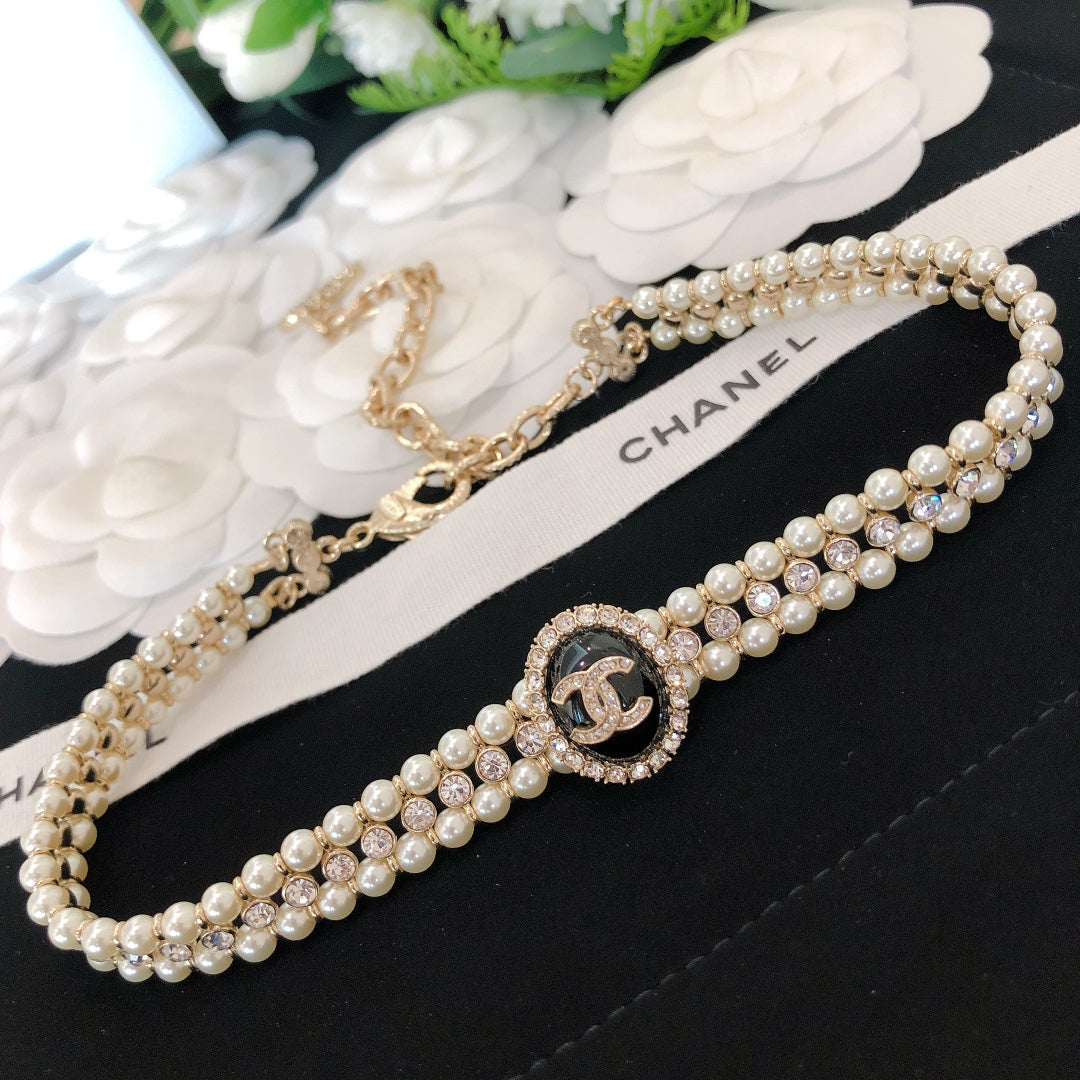 2025 Fashion Alphabet Rhinestone Pearl Necklace