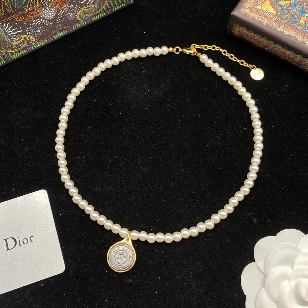 2025 Fashion CD Pearl Pendant Brand Necklace