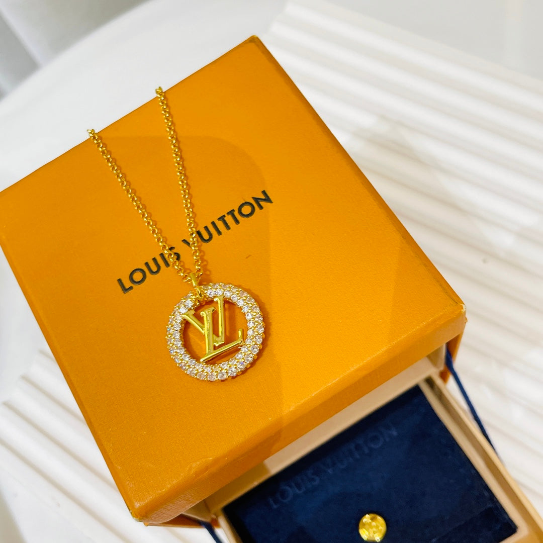 2025 letter round diamond necklace