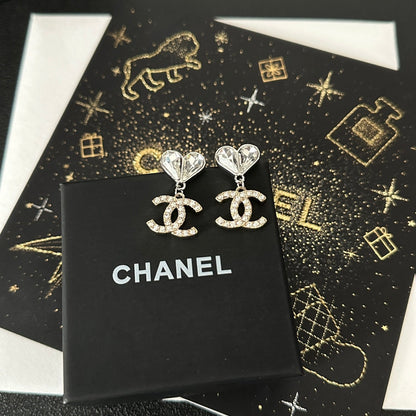 2025 Fashion heart pendant earrings