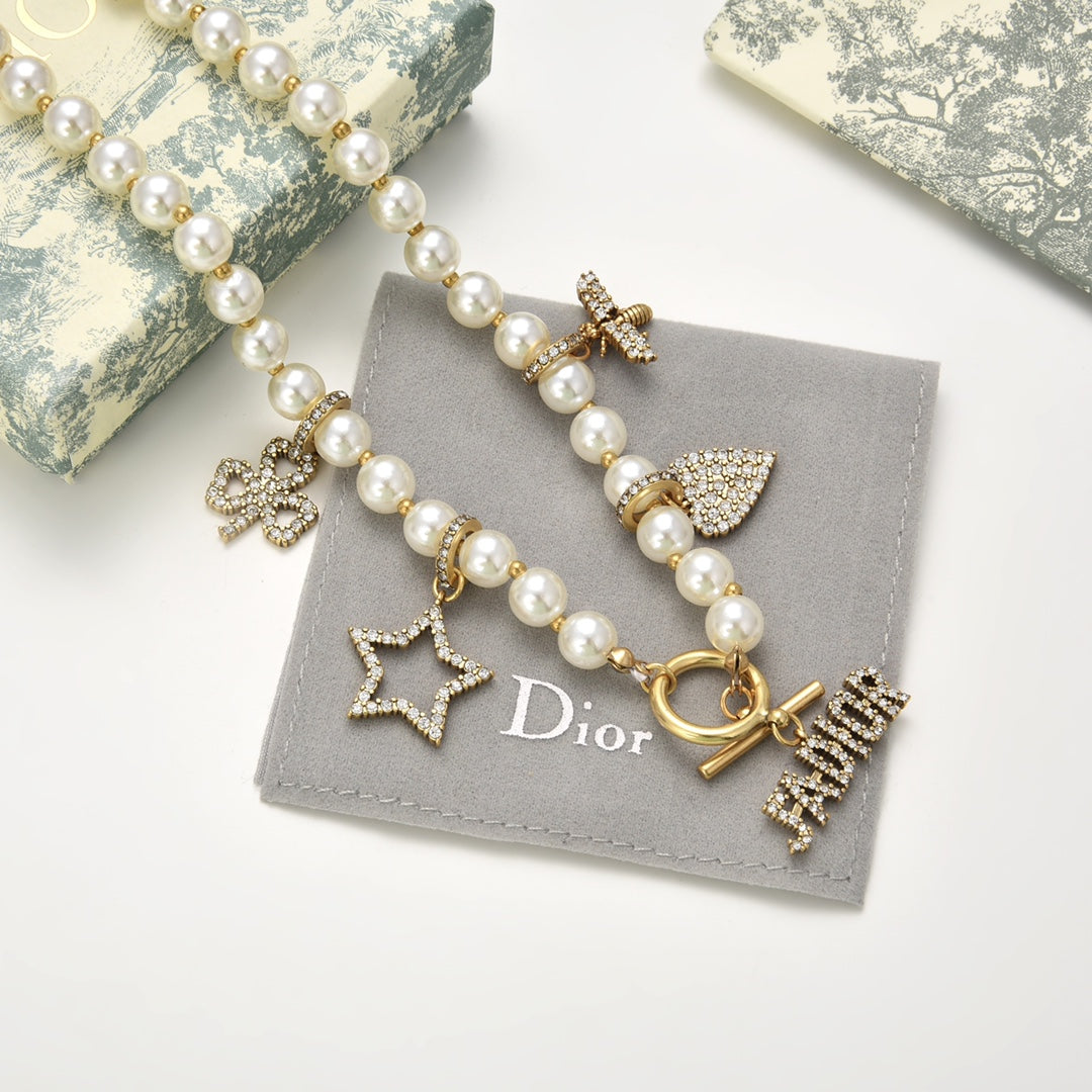 2025 Fashion CD star heart pendant pearl necklace