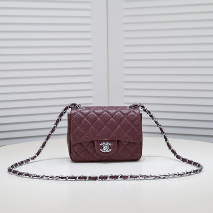 2025 Bag Classic Flap Bag W72