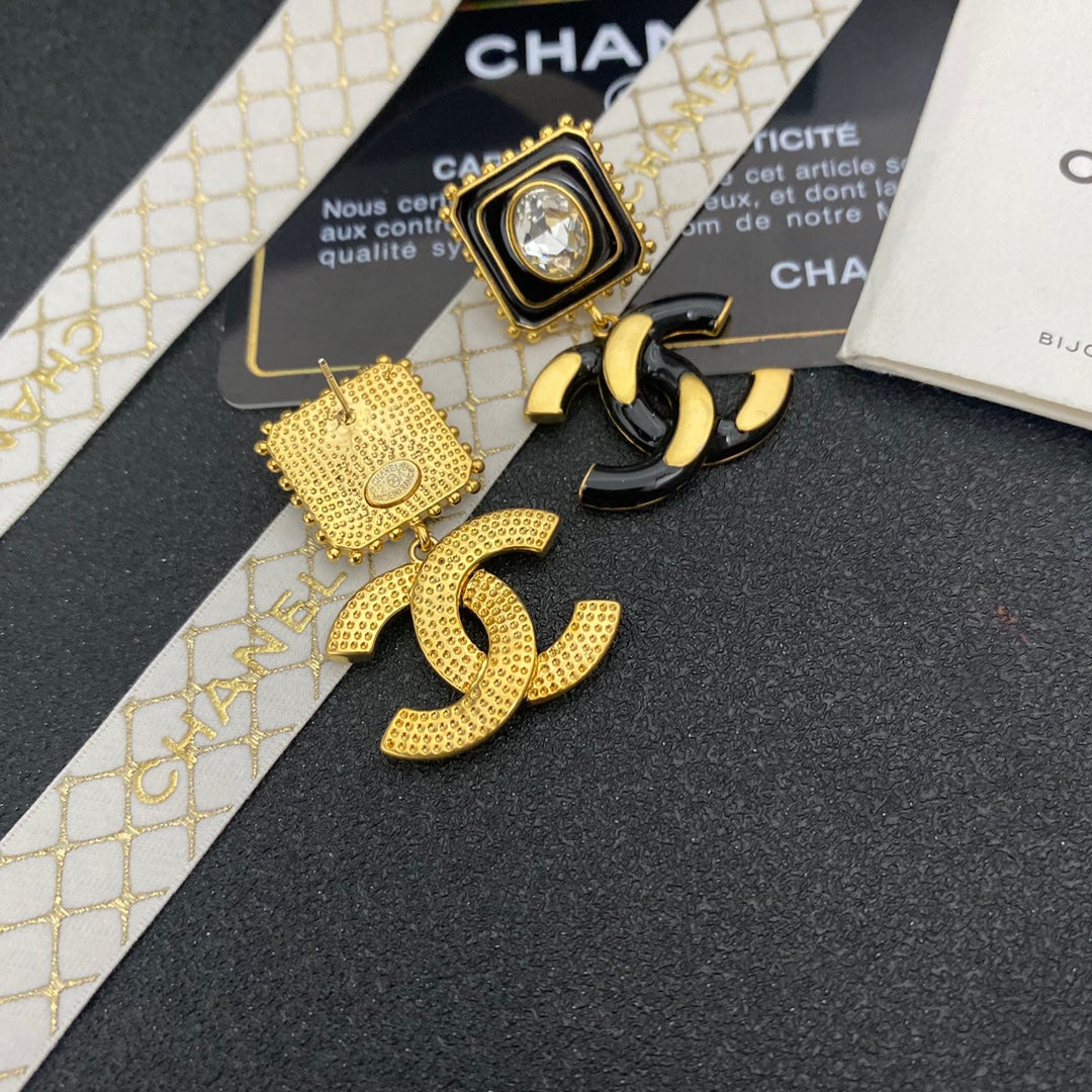 2025 Vintage Diamond Logo Drop Earrings