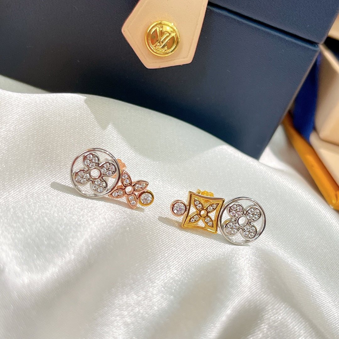 2025 Four Leaf Clover Flower Stud Earrings