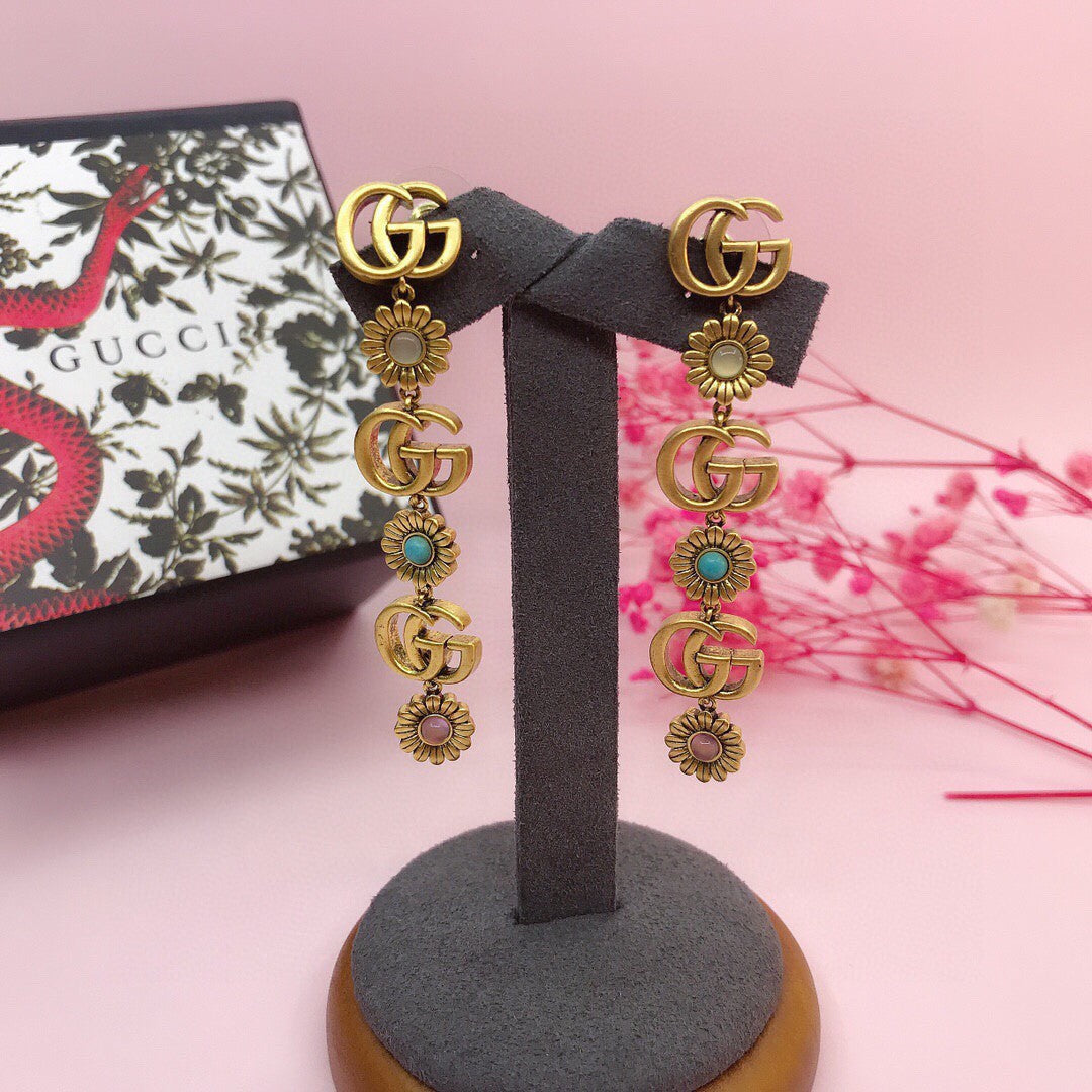 2025 Retro flower earrings