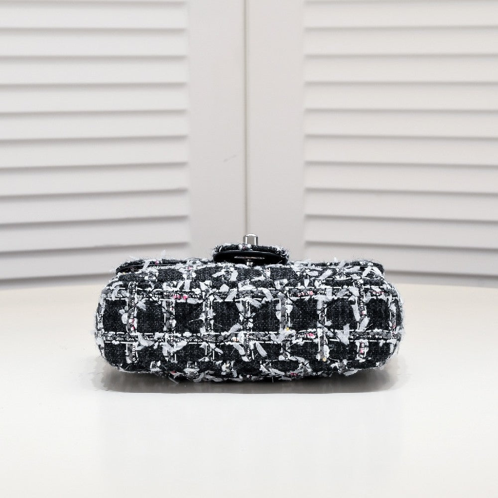 2025 Bag New Stylish Flap Bag W3861