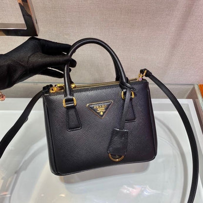 2025 Bag Classic Top-handle Bag W172