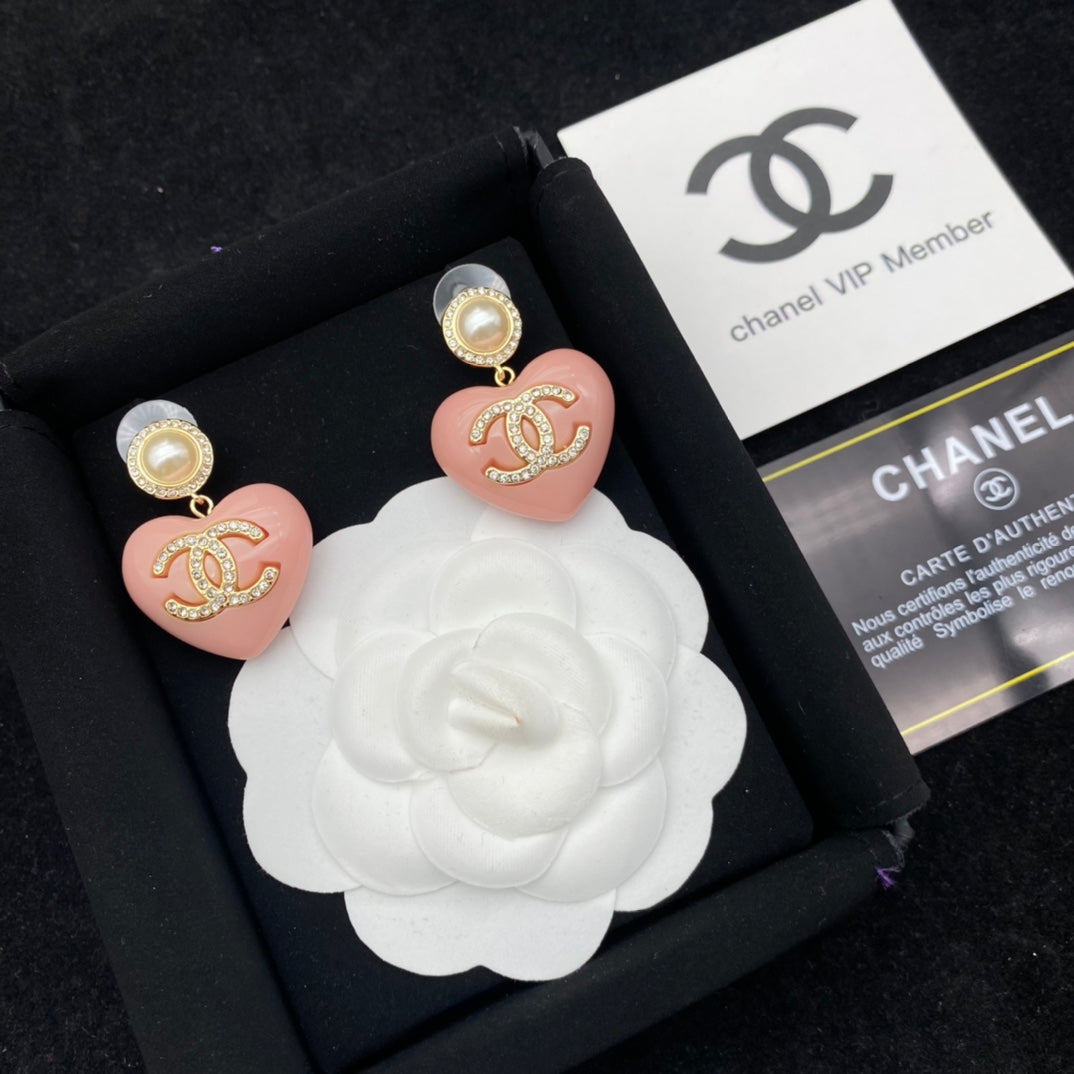 2025 Elegant Pink Heart Earrings