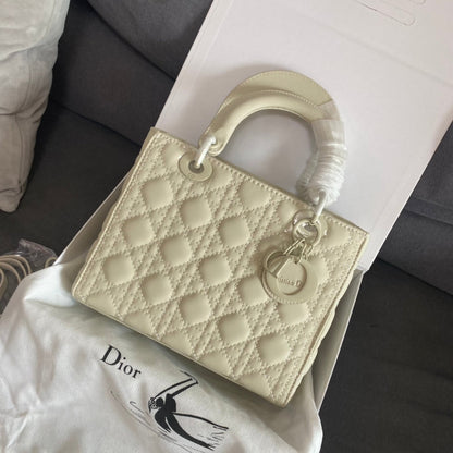 2025 Bag Medium Lady Bag D4