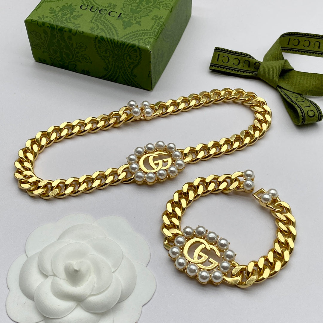 2025 Classic Chunky Chain Pearl Bracelet Necklace