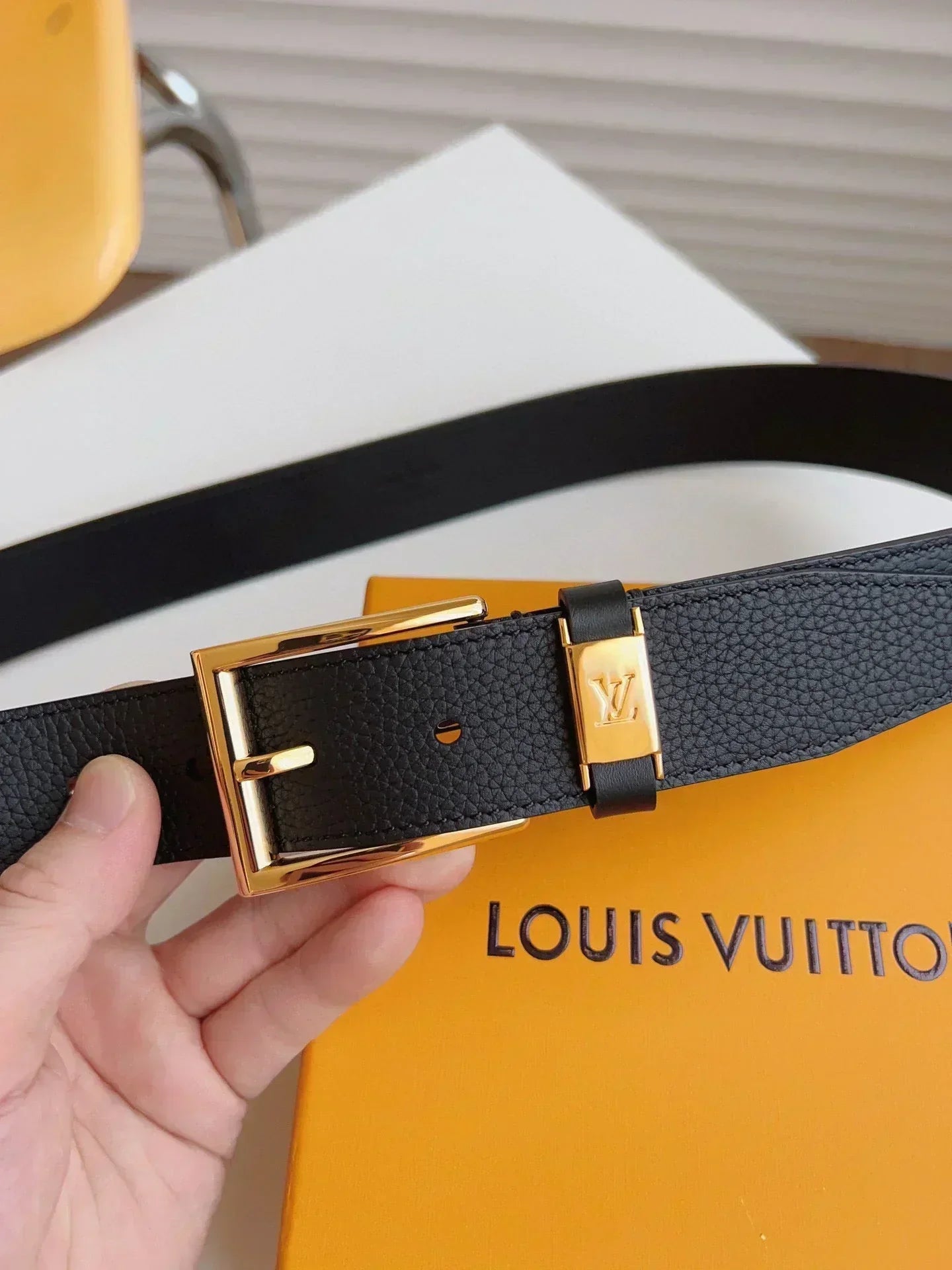 2025 belt Men's Pin Buckle Belt Width: 35mm