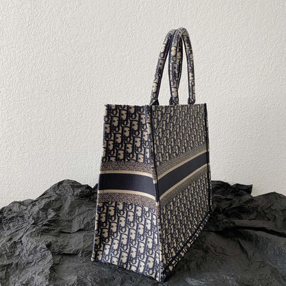 2025 Bag Book Tote Bag D9