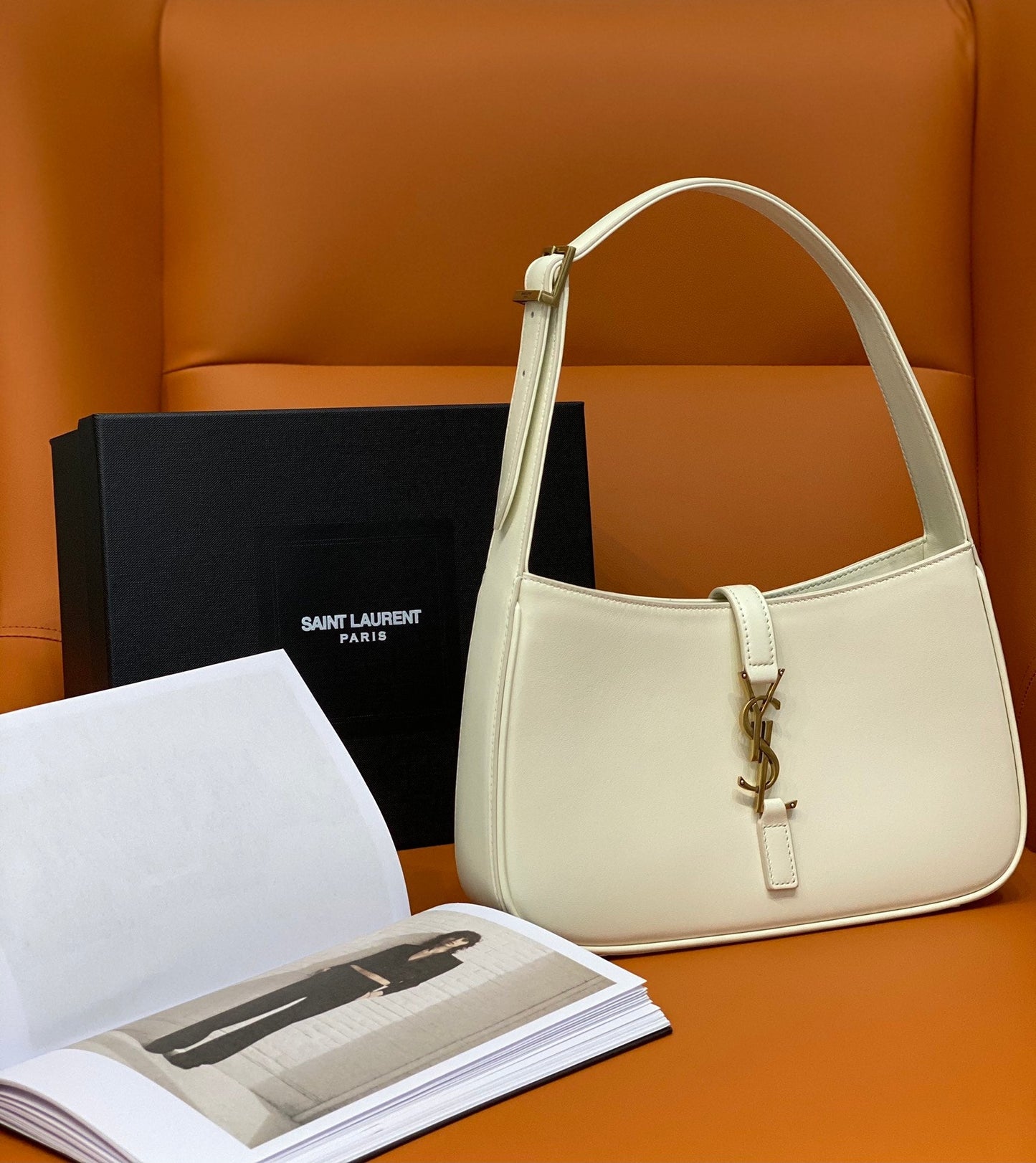 2025 Bag LE 5 À 7 Hobo Bag Y1