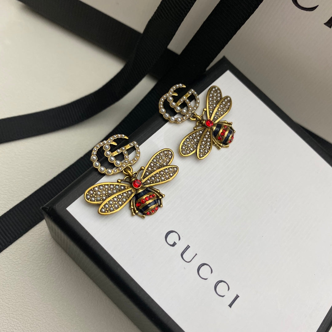 2025 Vintage Pearl Bee Series Earrings