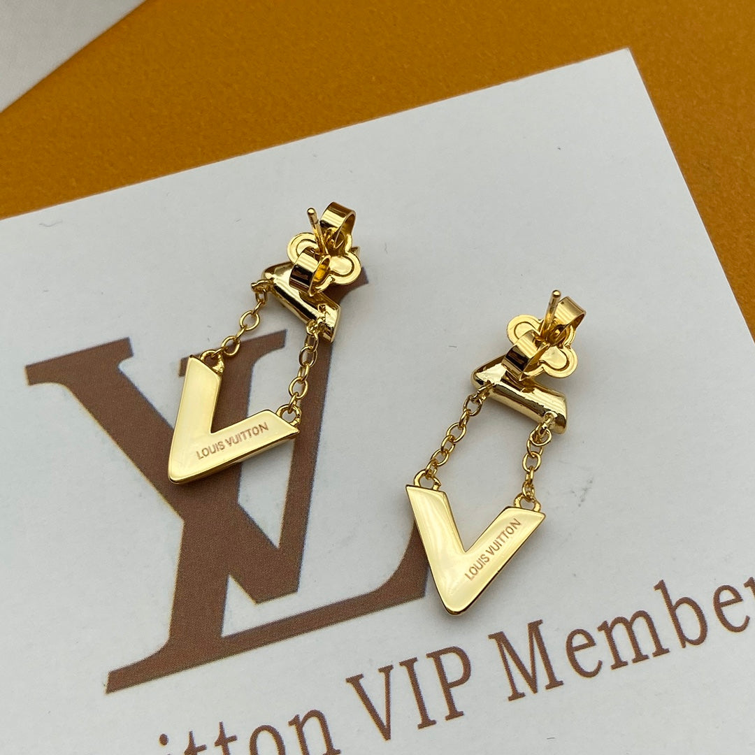 2025 Letter Chain Earrings