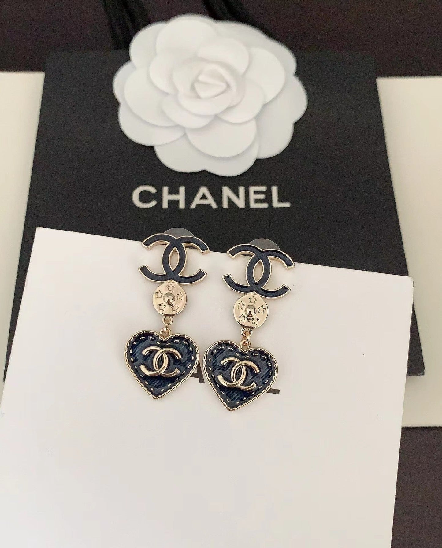 2025 new exquisite diamond earrings