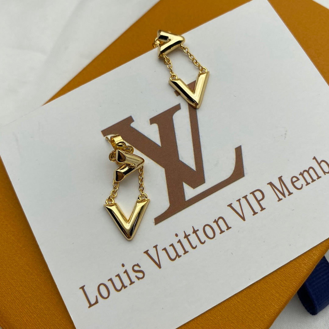 2025 Letter Chain Earrings