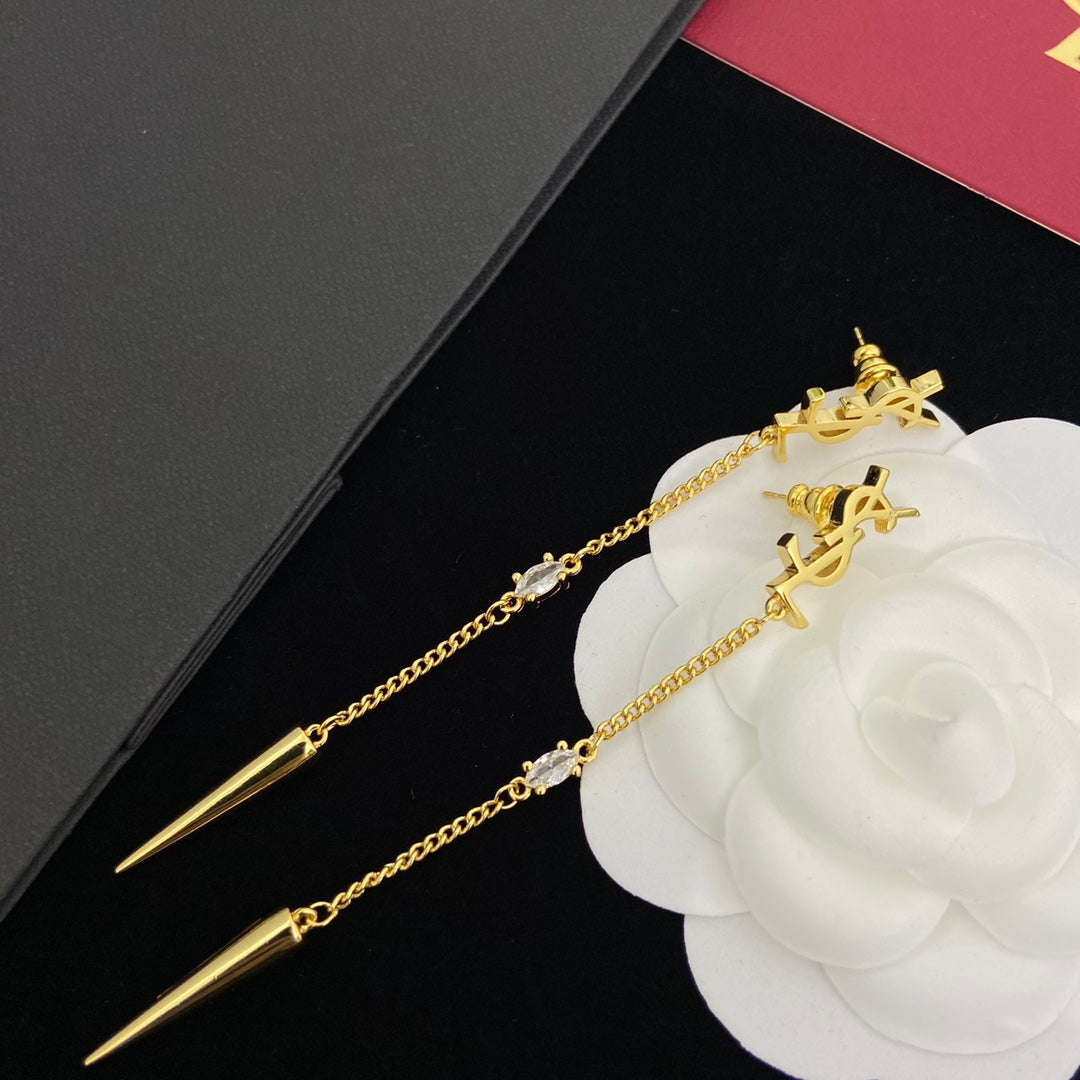 2025 Temperament Chain Logo Earrings