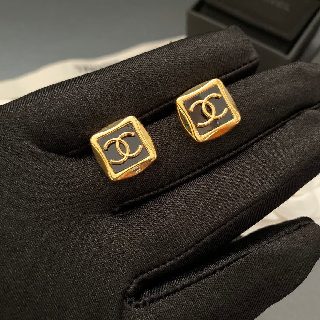 2025 Square Earrings