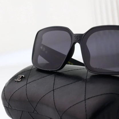 2025 Sunglasses  Square frame classic travel sunglasses