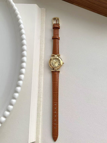 Niche retro women's watch simple casual belt exquisite waterproof student watch French medieval small dial watch women