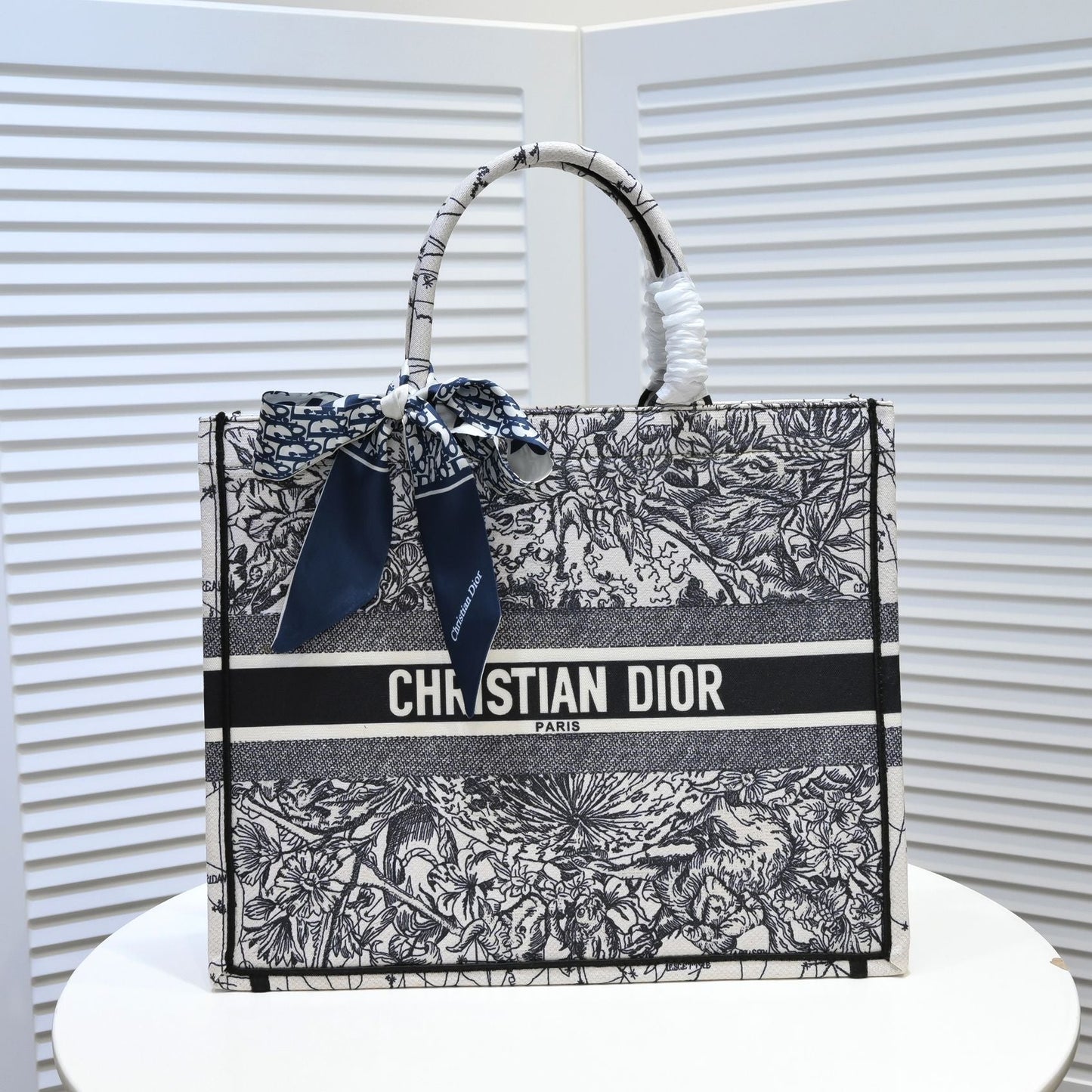 2025 Bag Stylish Book Tote Bag D7