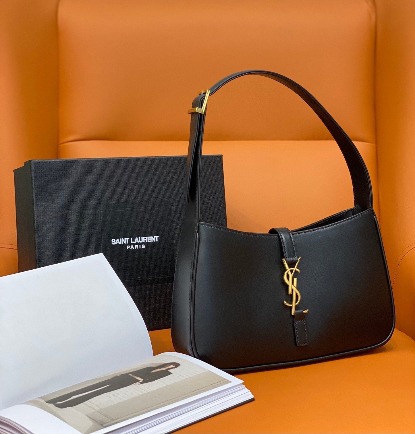 2025 Bag LE 5 À 7 Hobo Bag Y1