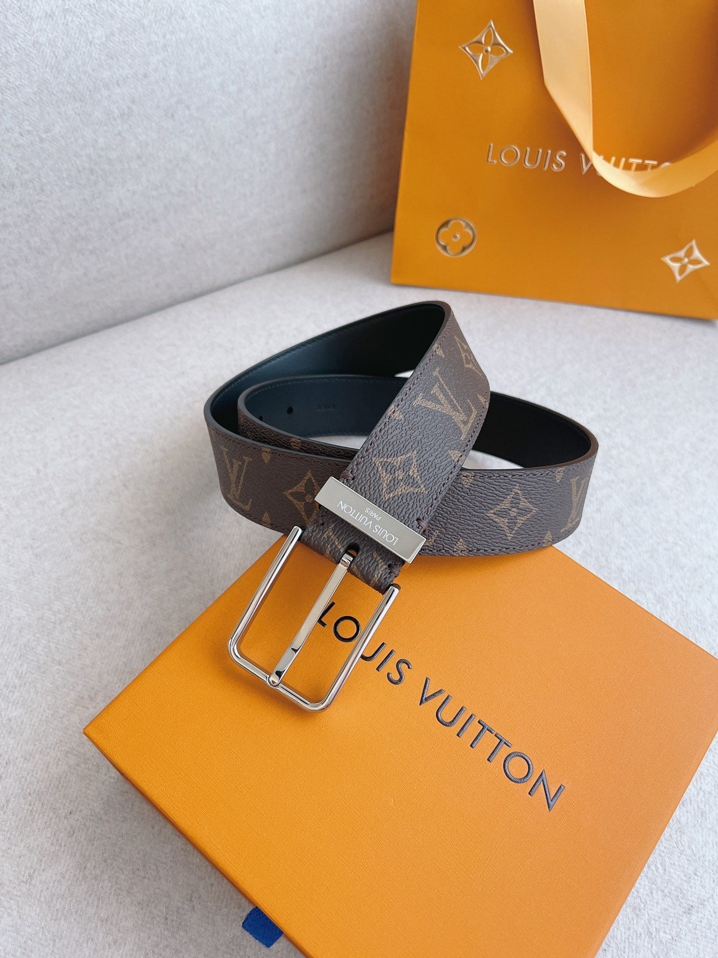 2025 Classic casual buckle belt