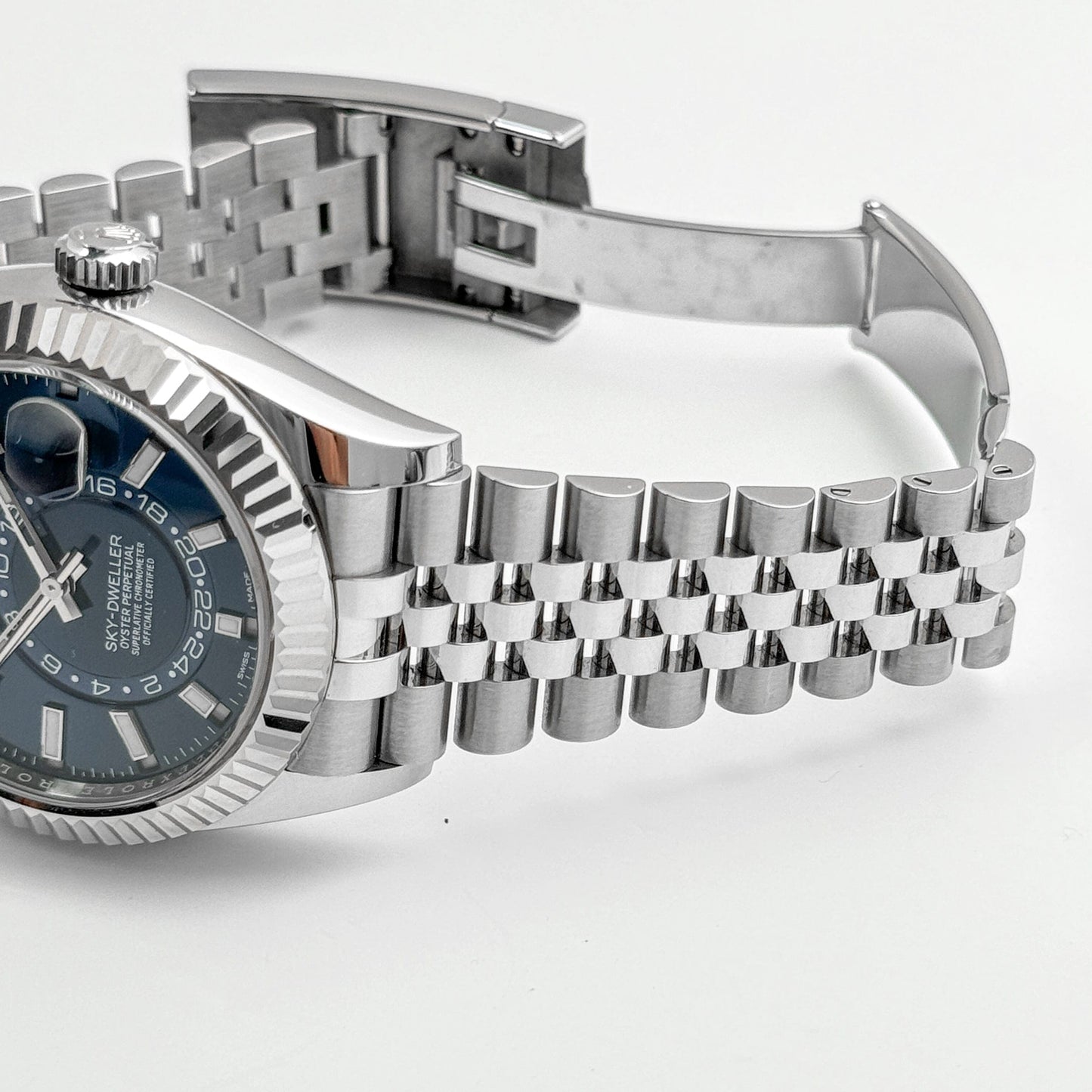 2025 Watch Sky-Dweller 326934 Stainless Steel Blue Dial Jubilee (2021)