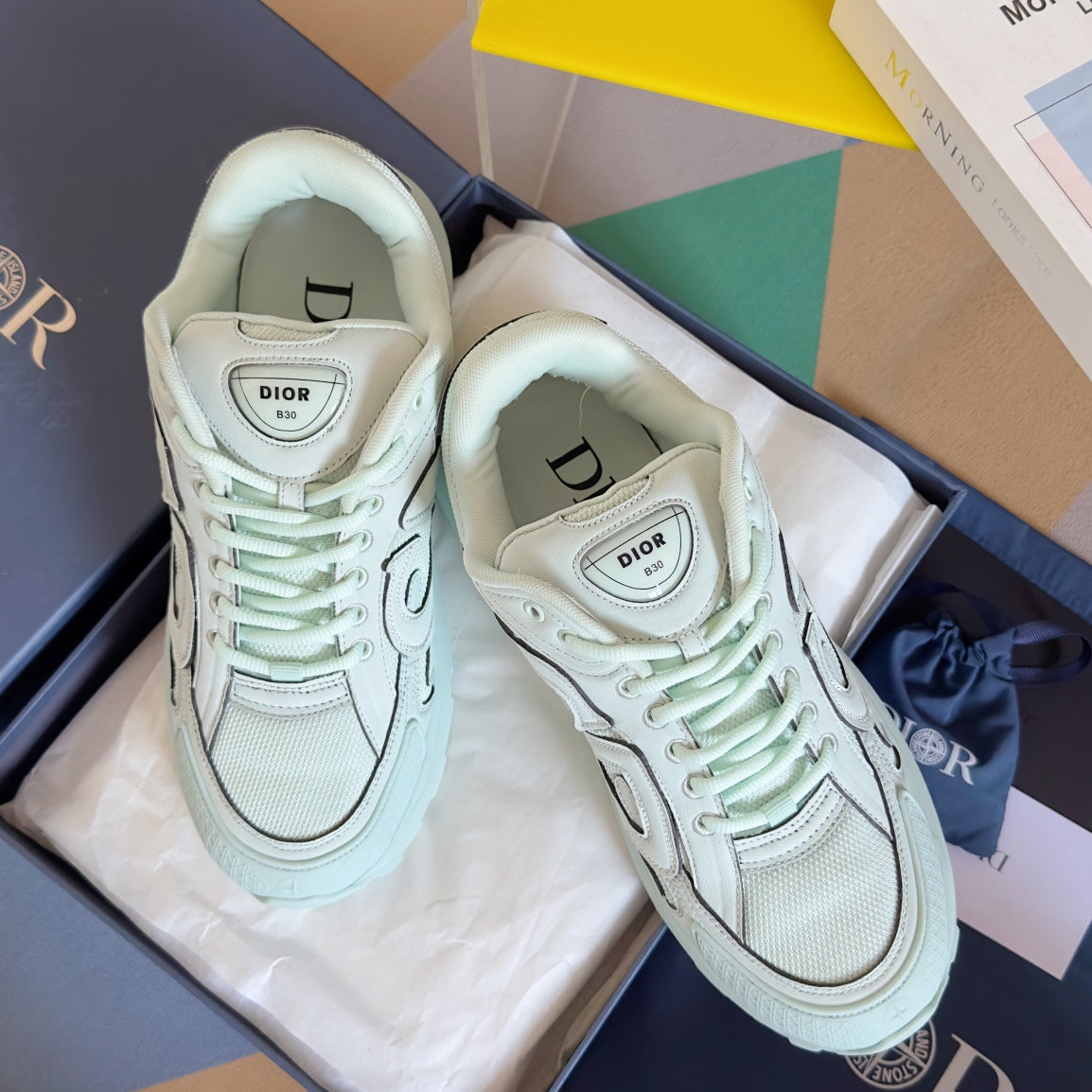 2025 1225 New high quality new color sports fashion shoes