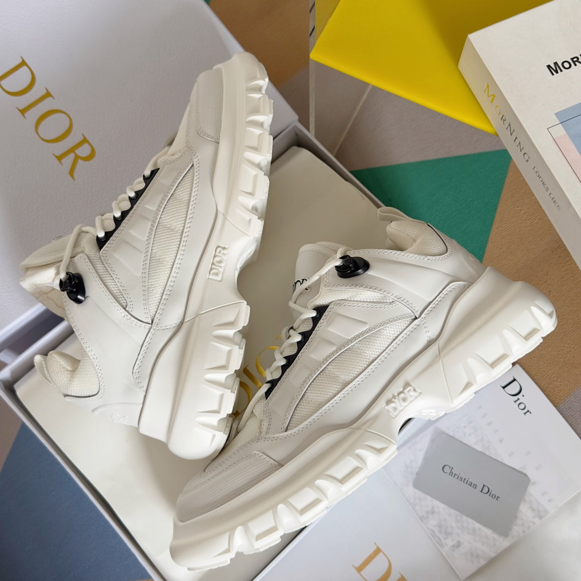 2025 1225 New high quality new color sports fashion shoes