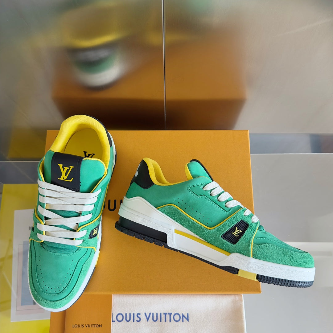 2025 250318 New high quality new color board shoes