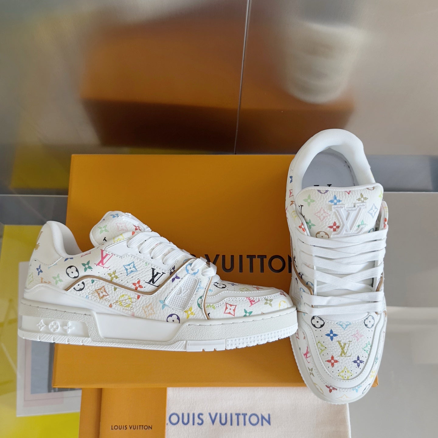 2025 250318 New high quality new color board shoes