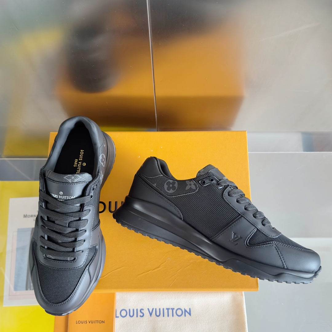 2025 250318 New high quality new color board shoes