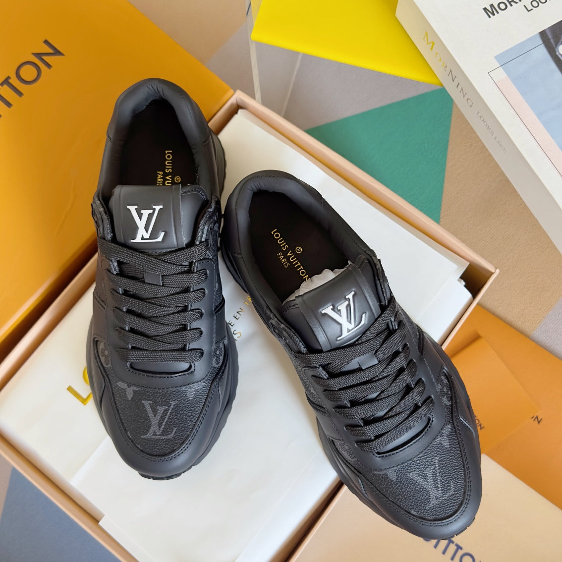 2025 250318 New high quality new color board shoes