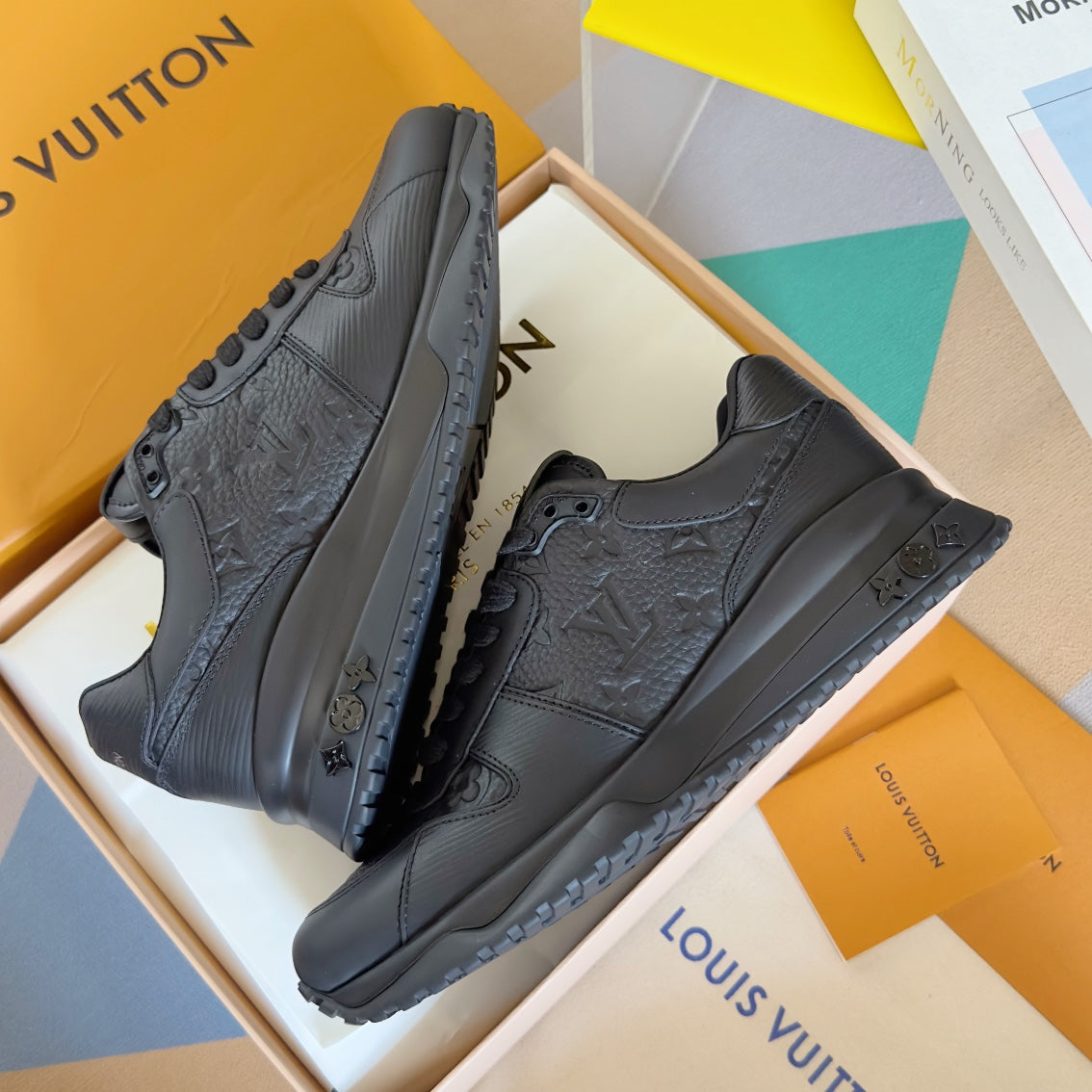 2025 250318 New high quality new color board shoes