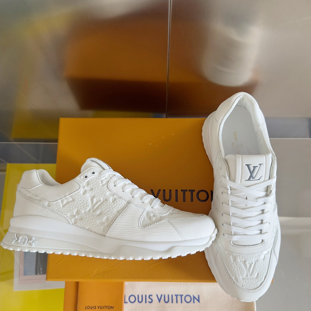 2025 250318 New high quality new color board shoes