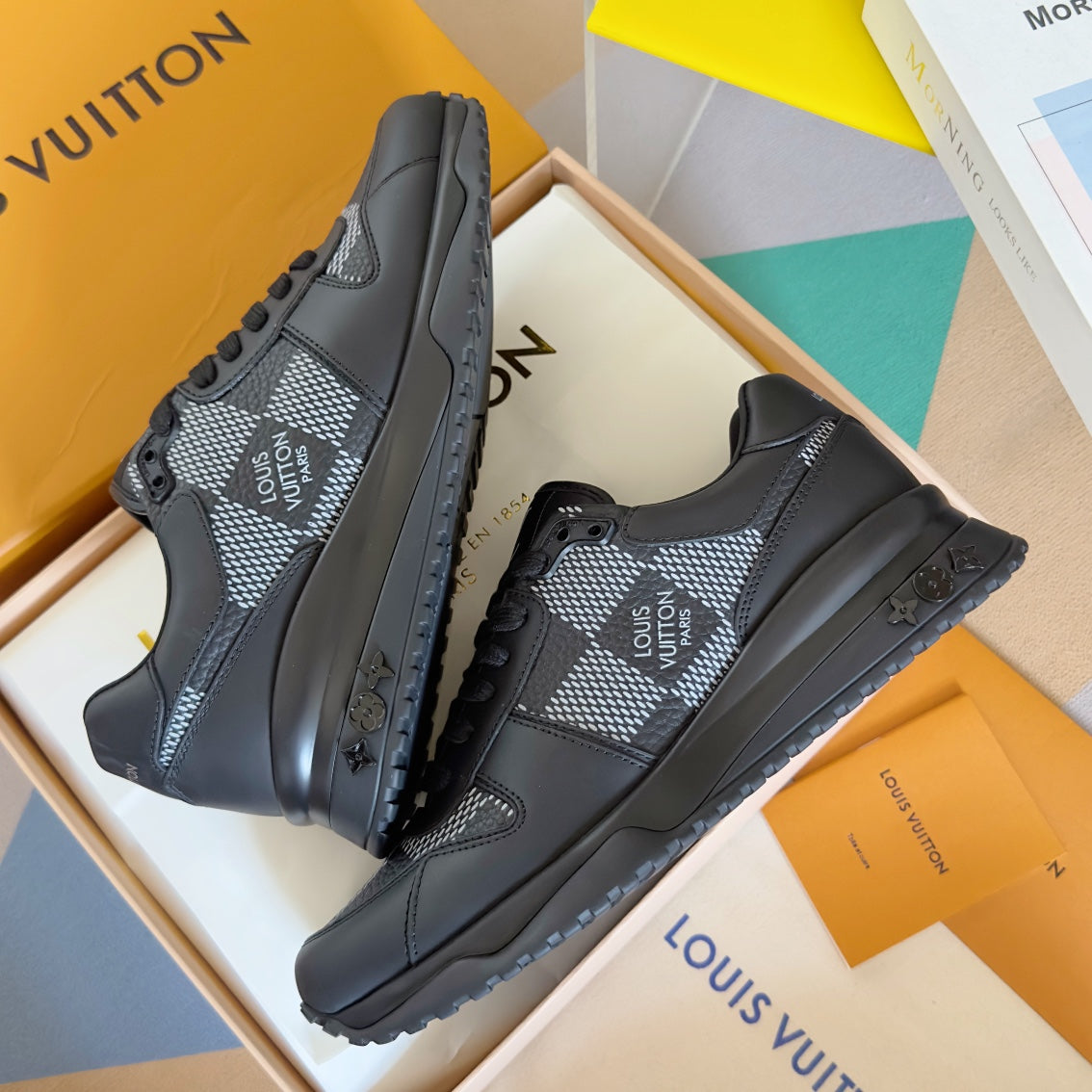 2025 250318 New high quality new color board shoes