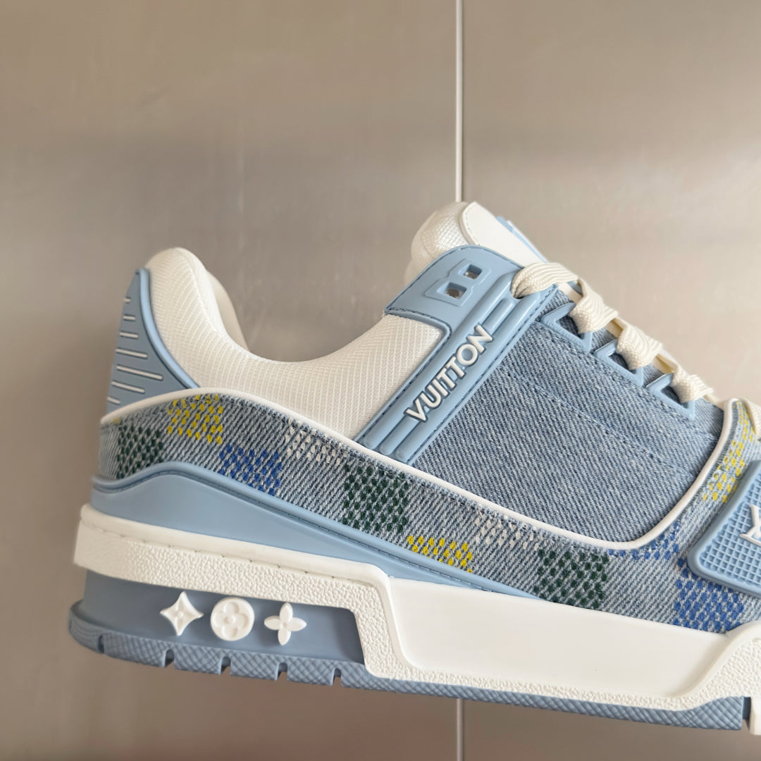 2025 250318 New high quality new color board shoes