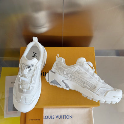 2025 250318 New high quality new color board shoes